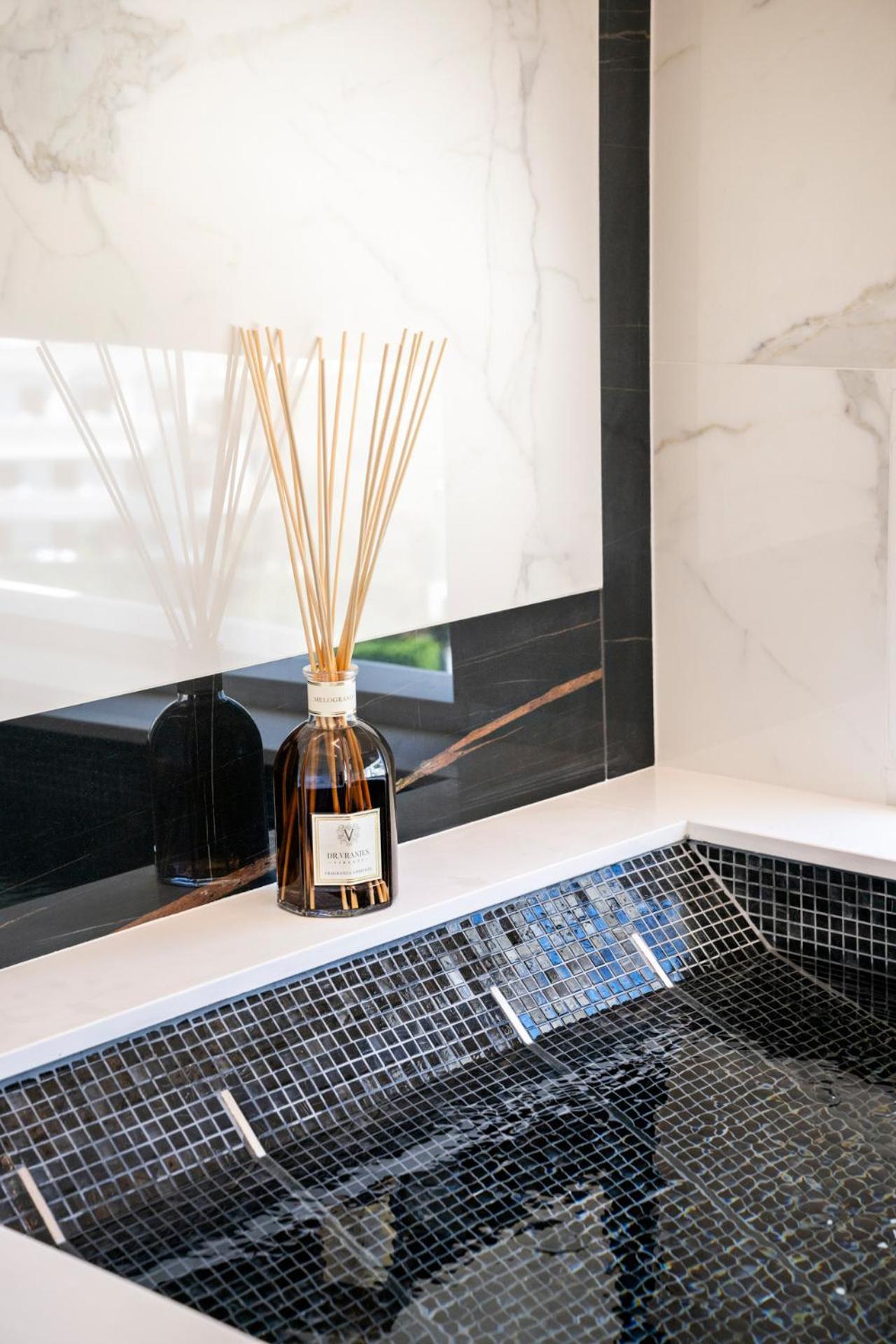Gianlica Suites Positano Eksteriør billede